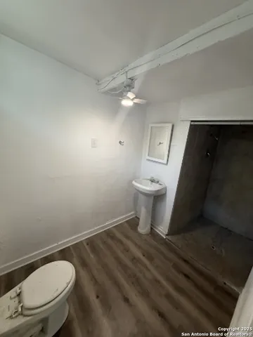 $890 | 110 Morrow Street, Unit C, San Antonio, TX 78204