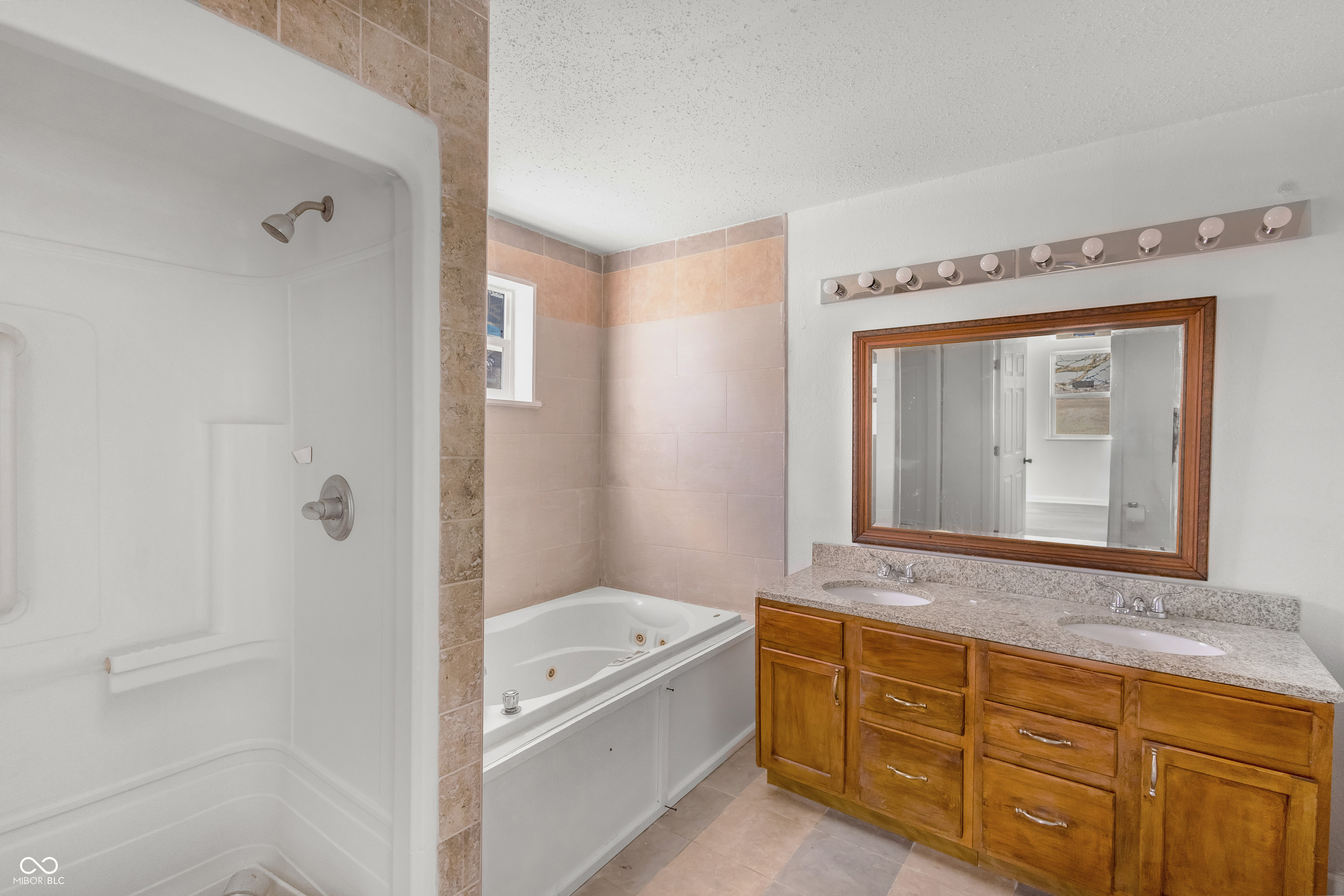 27440 Six Points Road Sheridan, IN 46069 - Photo 15 of 39