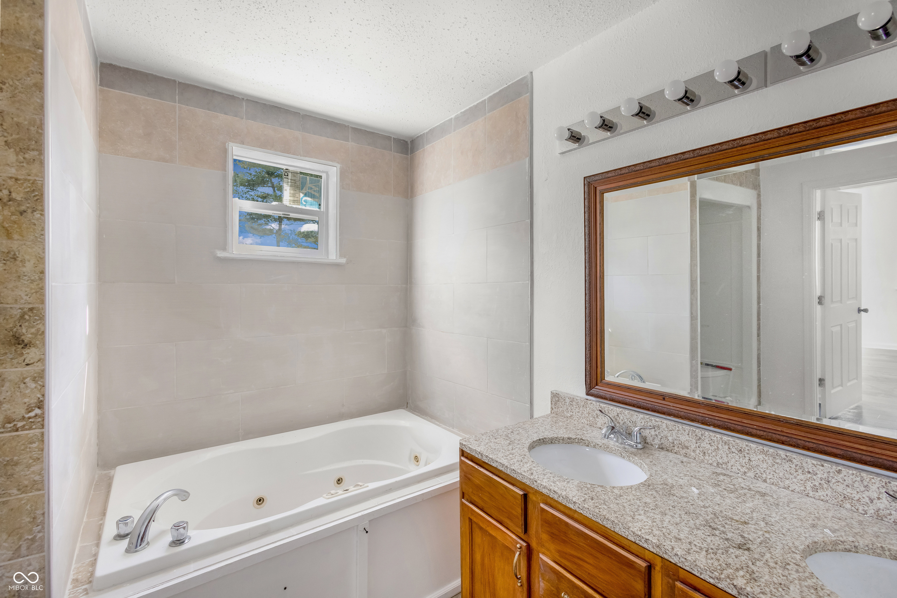 27440 Six Points Road Sheridan, IN 46069 - Photo 16 of 39