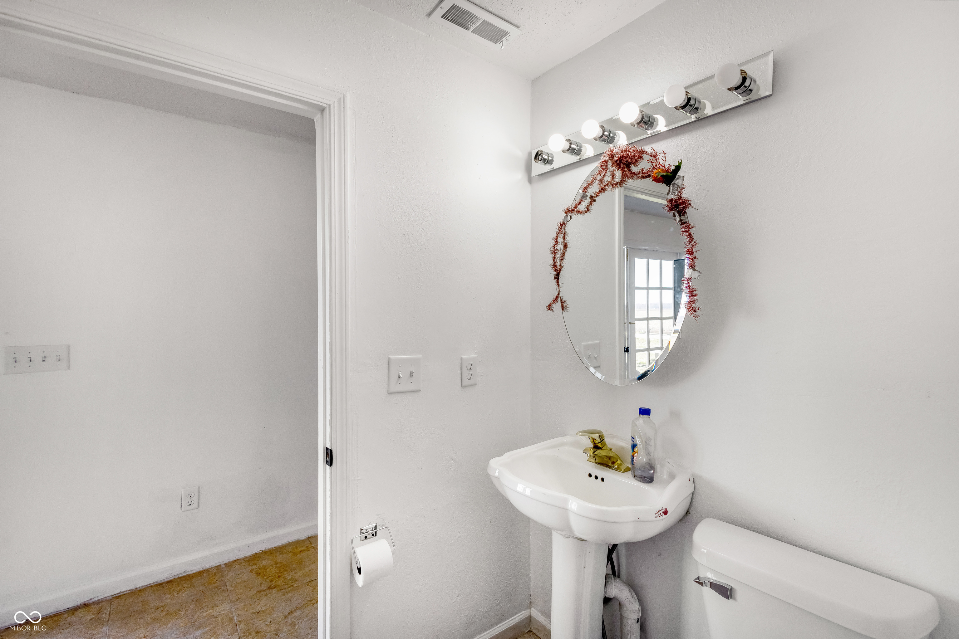 27440 Six Points Road Sheridan, IN 46069 - Photo 22 of 39