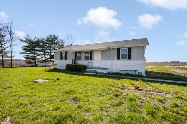 $285,000 | 27440 Six Points Road, Sheridan, IN 46069
