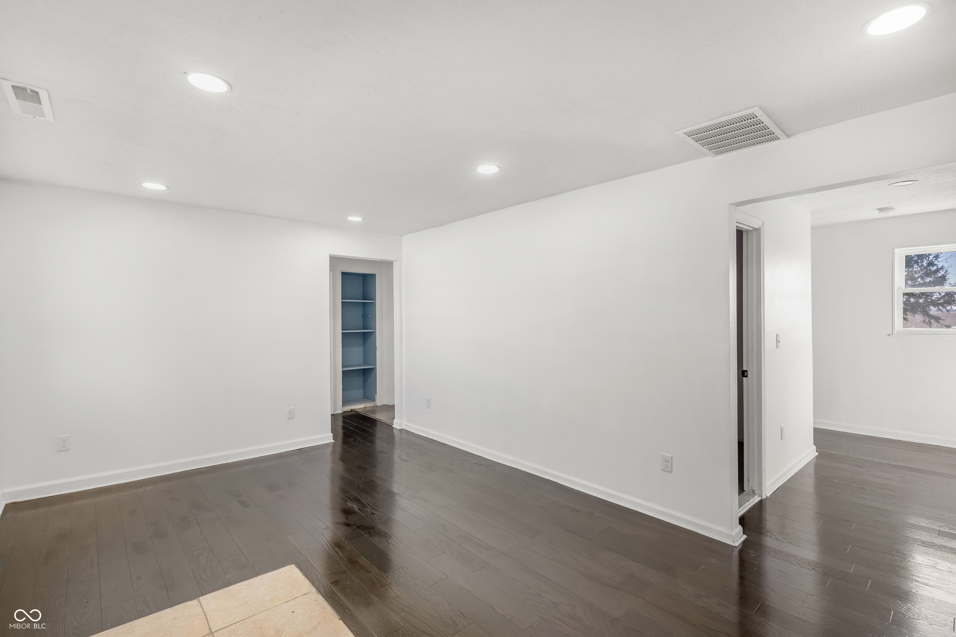 27440 Six Points Road Sheridan, IN 46069 - Photo 4 of 39