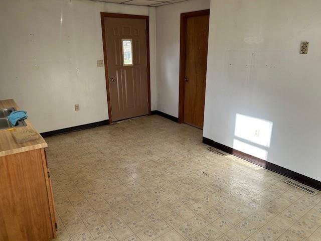 2122 Highway 130 Pleasant Unity, PA 15676 - Photo 14 of 16