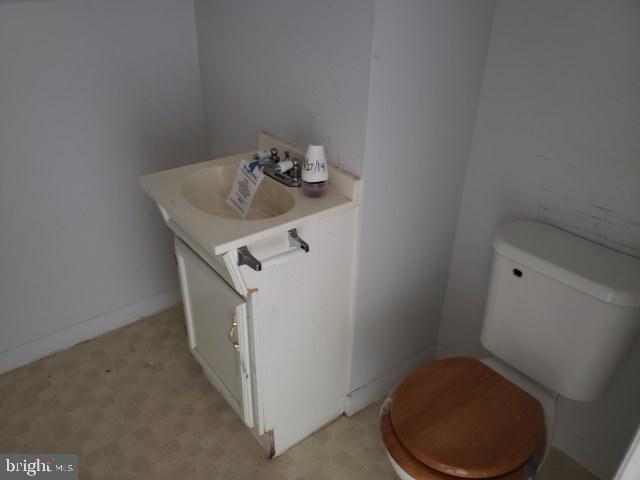 8216 Longpoint Road Baltimore, MD 21222 - Photo 11 of 17 Bathroom