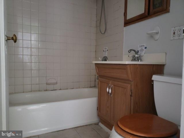 8216 Longpoint Road Baltimore, MD 21222 - Photo 8 of 17 Bathroom
