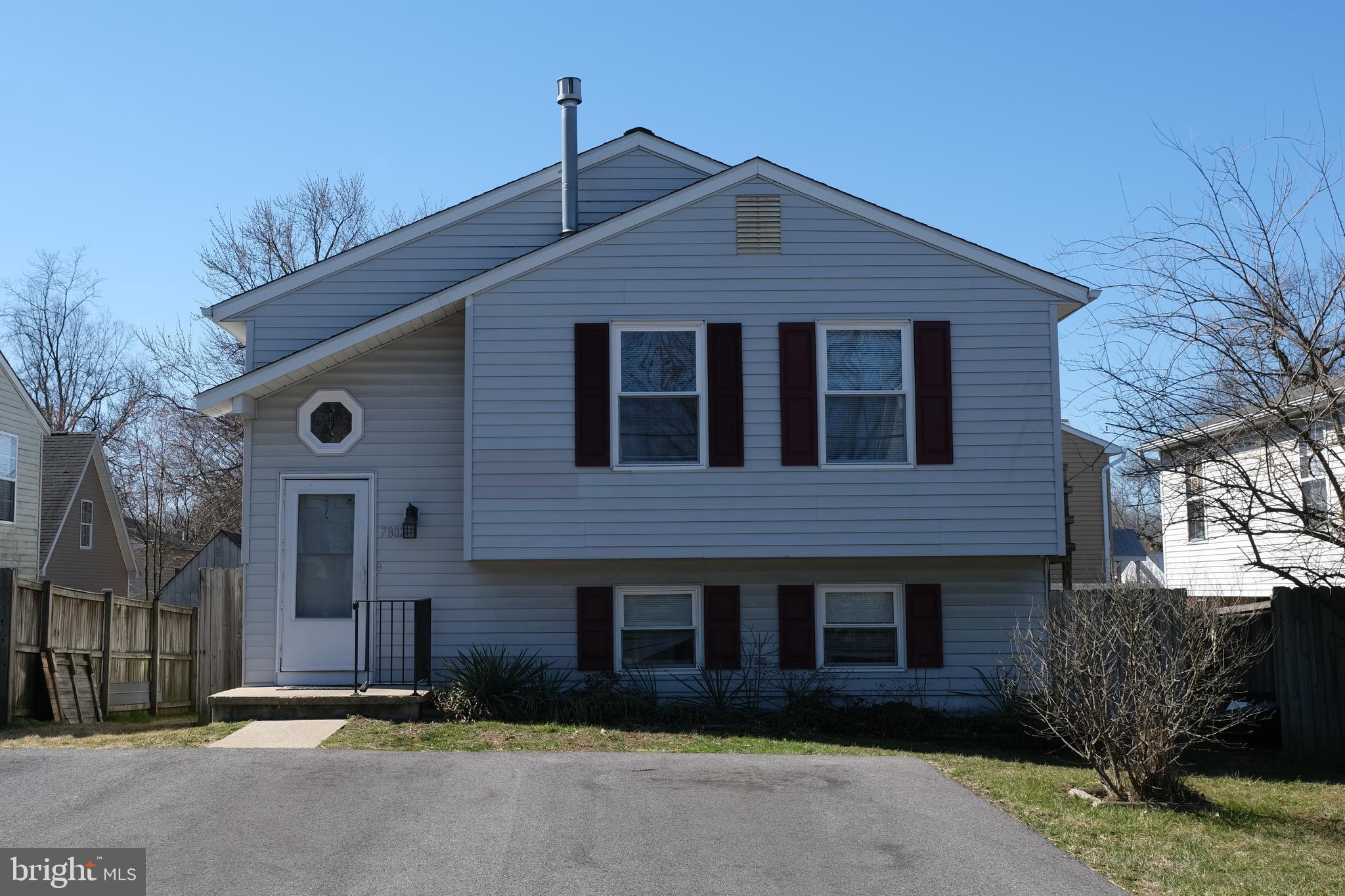 7802 East Shore Road Pasadena, MD 21122 - Photo 2 of 29 Gallery Image 2