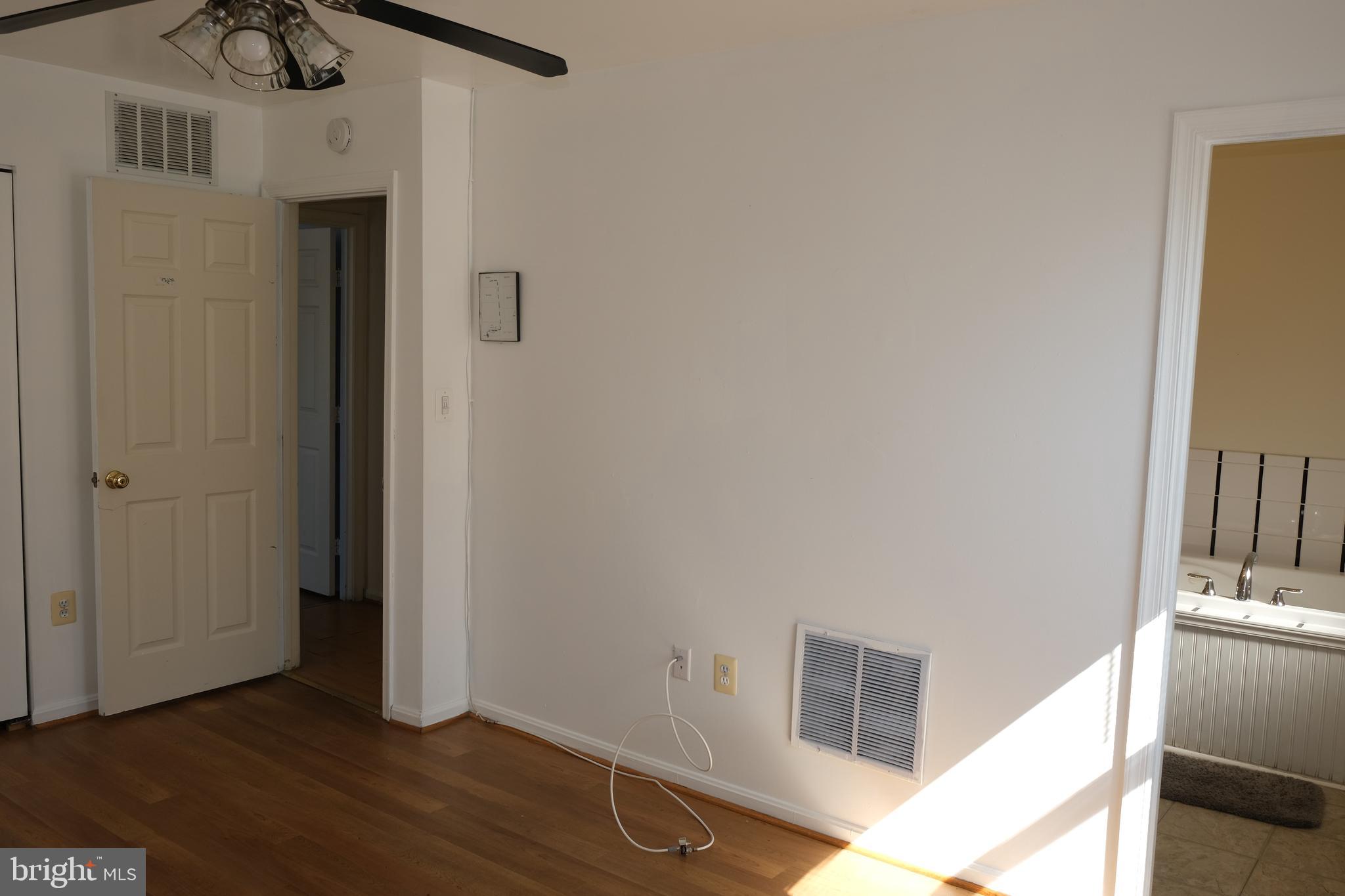 7802 East Shore Road Pasadena, MD 21122 - Photo 18 of 29 Gallery Image 18