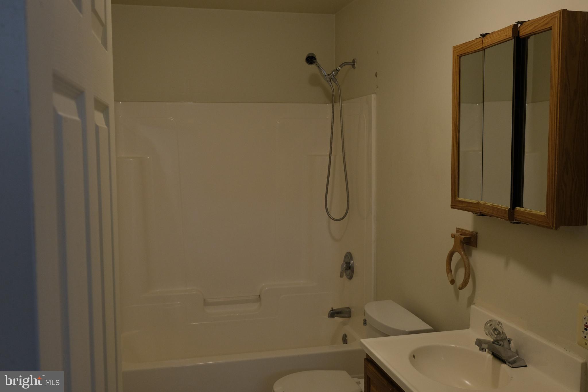 7802 East Shore Road Pasadena, MD 21122 - Photo 26 of 29 Gallery Image 26