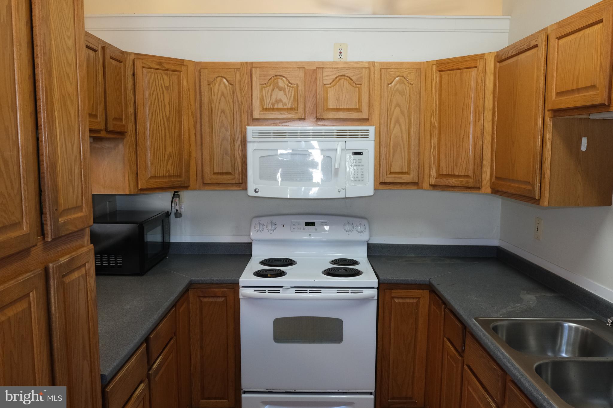 7802 East Shore Road Pasadena, MD 21122 - Photo 10 of 29 Gallery Image 10