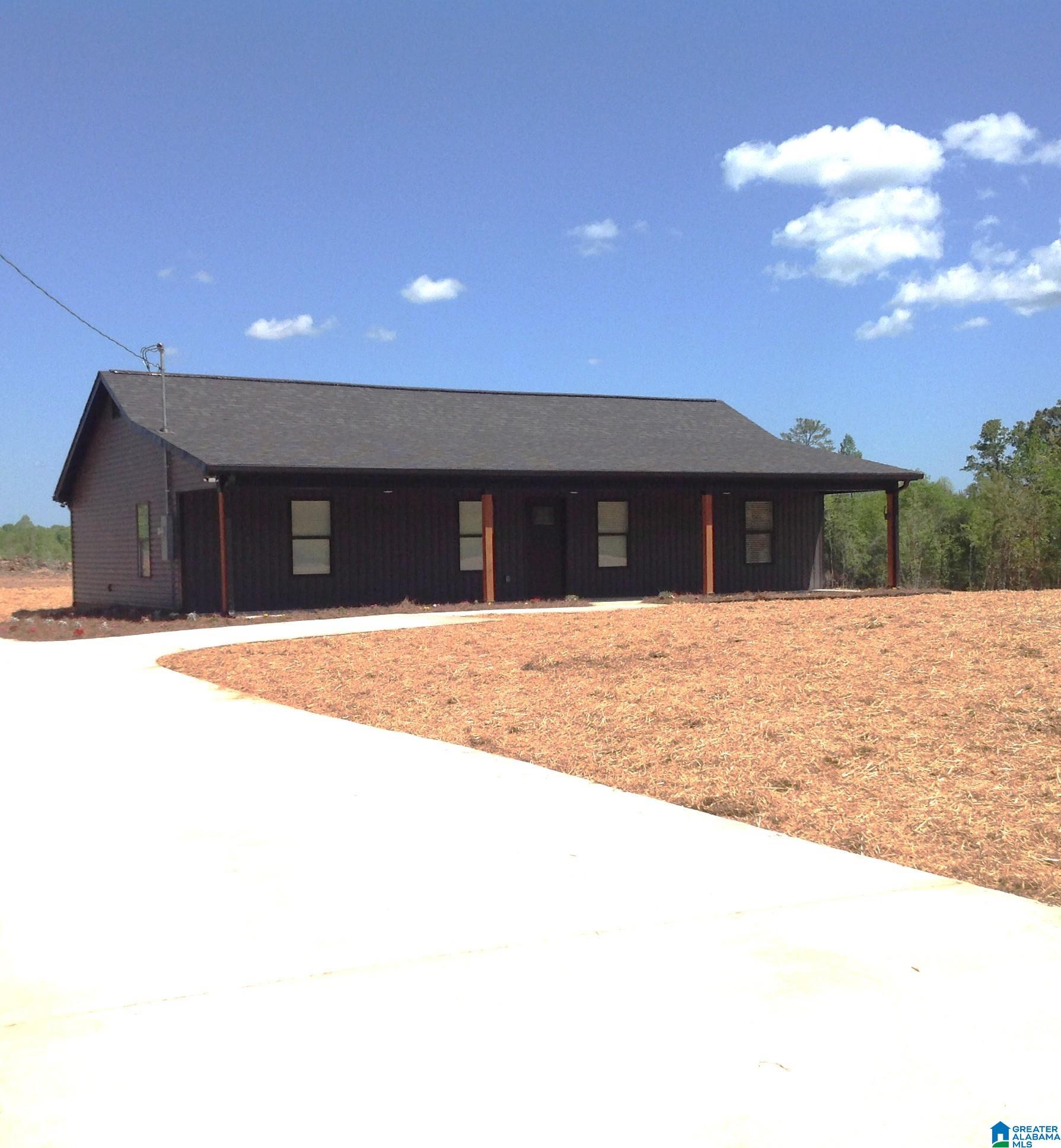 478 4th Avenue Fruithurst, AL 36262 - Photo 4 of 34