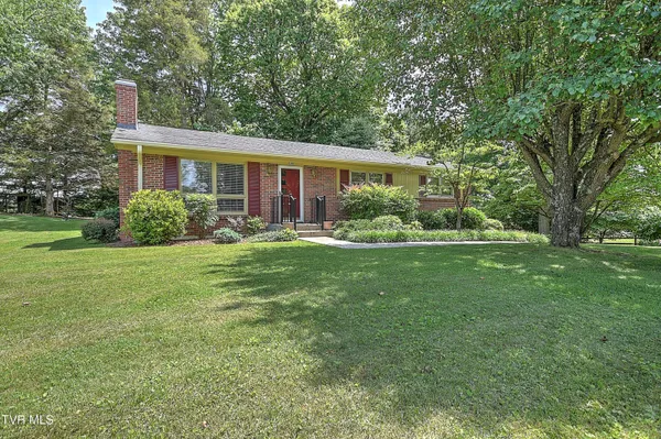 $299,999 | 128 Hilltop Drive, Bristol, VA 24202