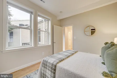 $588,000 | 220 13th Street Southeast, Unit 24, Washington, DC 20003