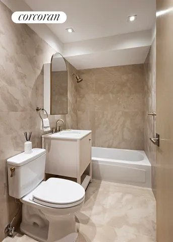 $3,500,000 | 39 North Moore Street, Unit 2B | TriBeCa