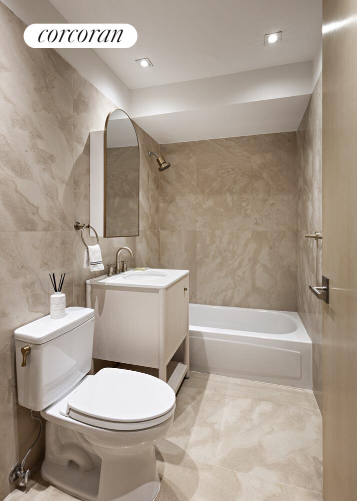 39 North Moore Street, Unit 2B Manhattan, NY 10013 - Photo 14 of 15