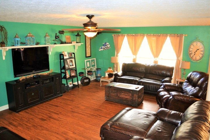 7837 Rucker 1 Road East Henderson, KY 42420 - Photo 3 of 34 Gallery Image 3