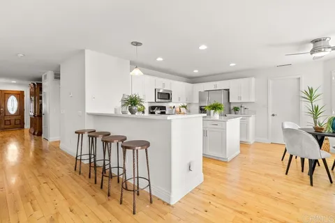 $1,150,000 | 474 Lexington Circle, Oceanside, CA 92057