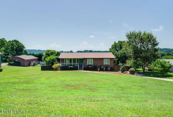 $479,900 | 1807 Oakmont Circle, Louisville, TN 37777