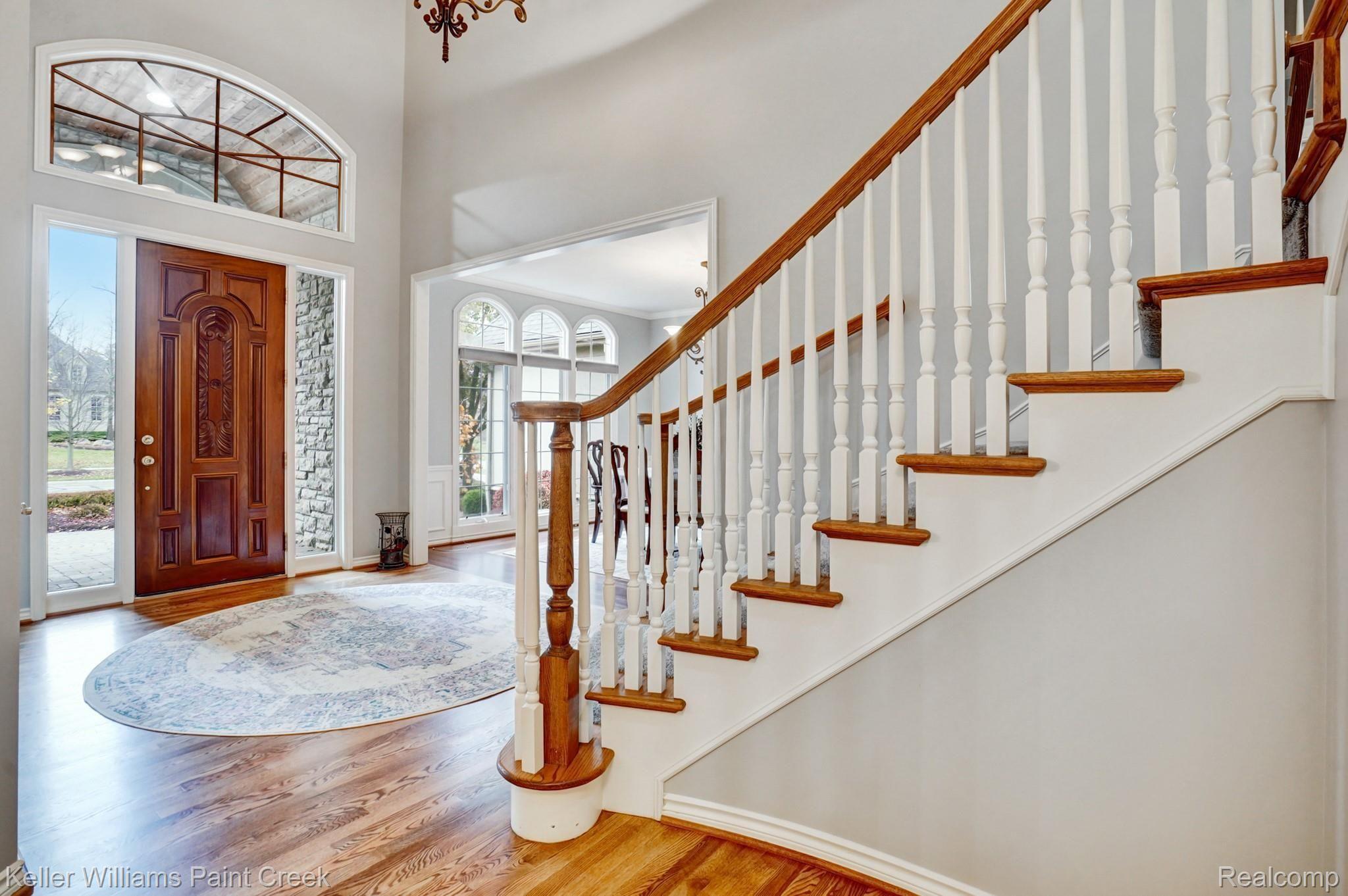 5572 Kirkridge Trail Rochester, MI 48306 - Photo 10 of 72 Foyer