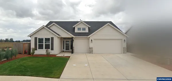 $585,000 | 597 Southeast Arbor Street, Sublimity, OR 97385