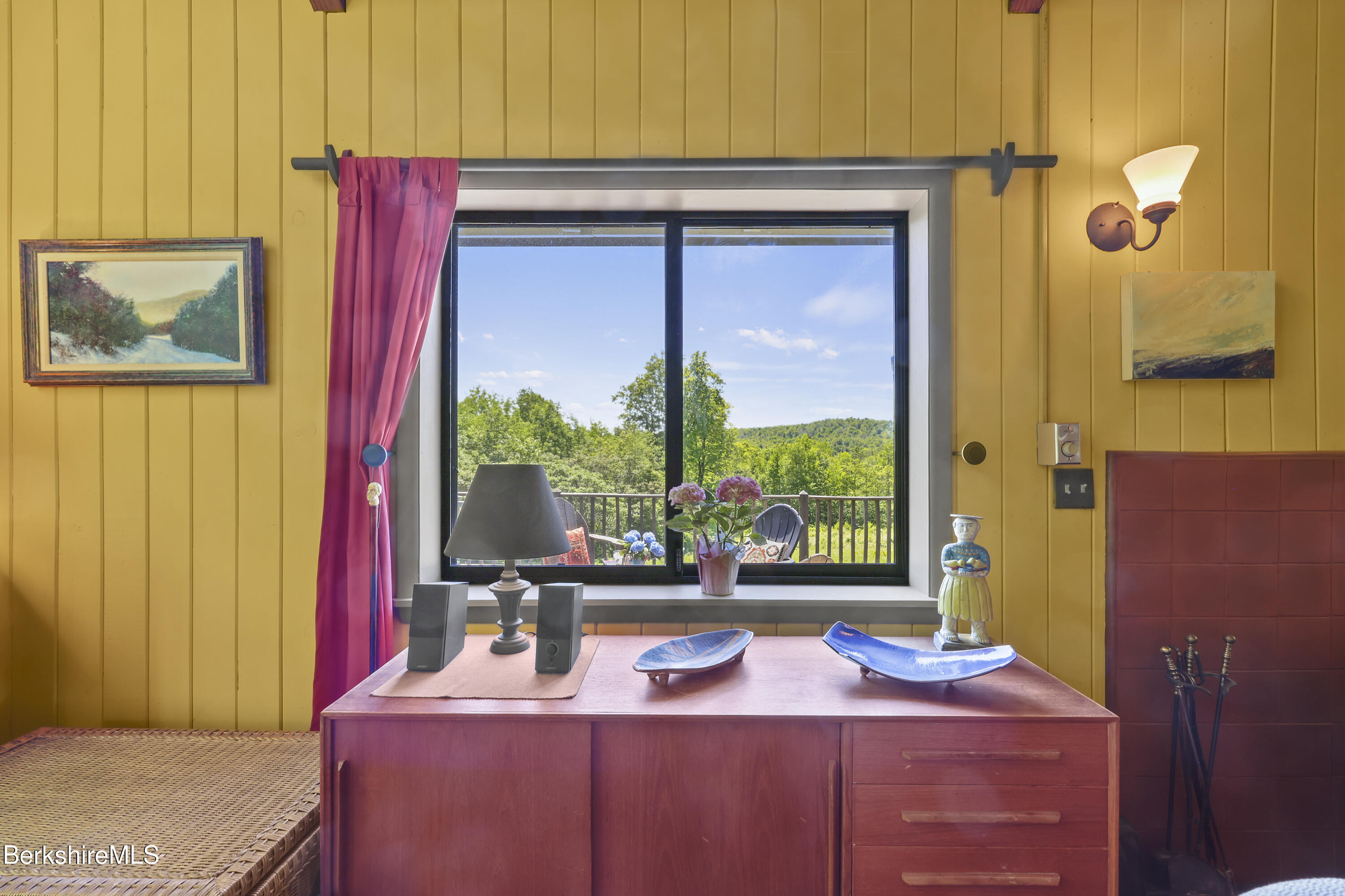 109 Stebbins Road Otis, MA 01253 - Photo 24 of 66 77 Great Room View