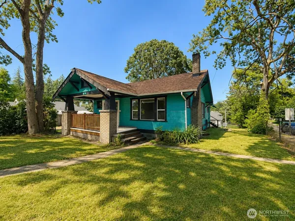 $599,900 | 8601-8603 Maple Street Southwest, Lakewood, WA 98498