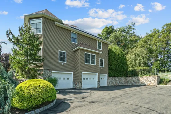 $8,000 | 24 Charnwood Drive, Suffern, NY 10901