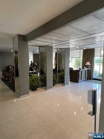 a view of livingroom with furniture