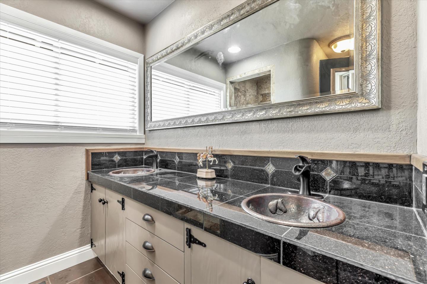 268 Giberson Road Moss Landing, CA 95039 - Photo 14 of 40