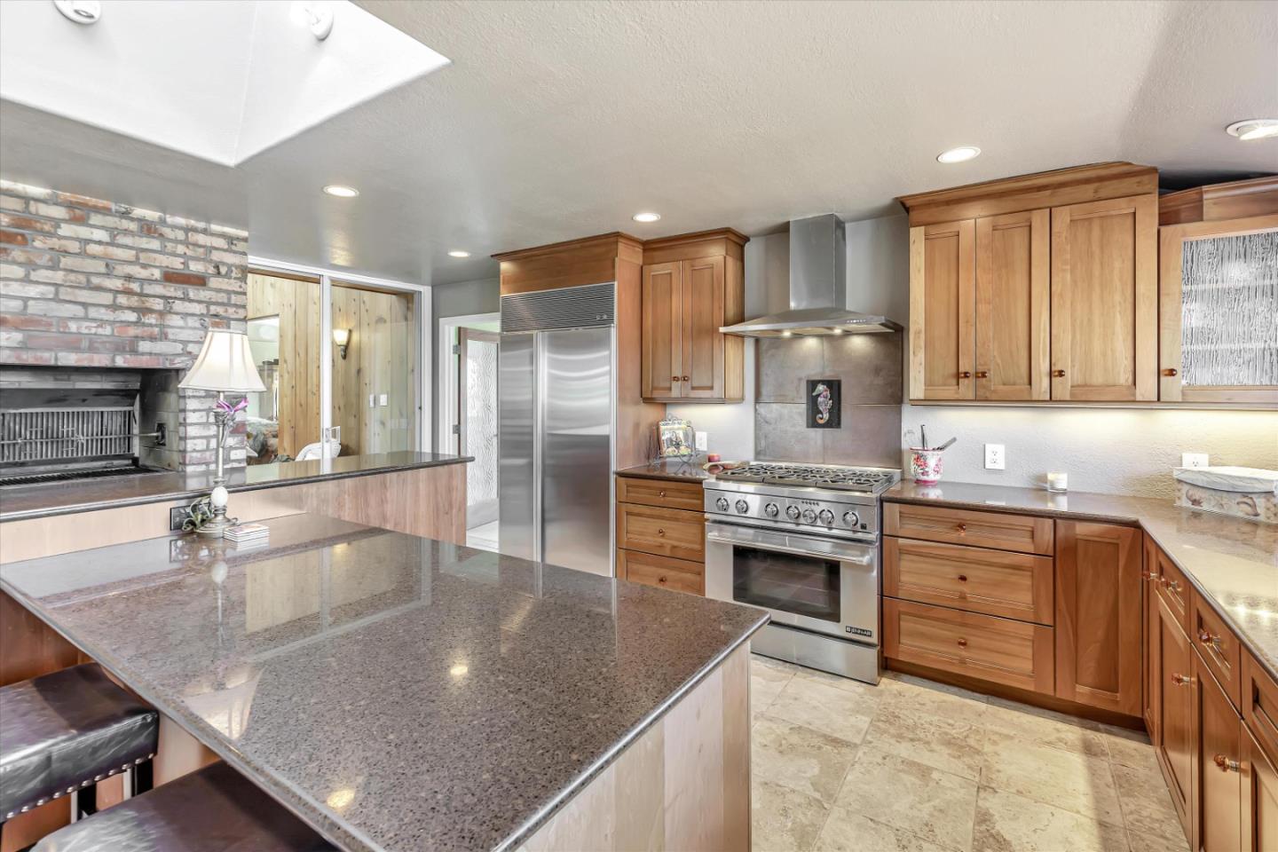 268 Giberson Road Moss Landing, CA 95039 - Photo 5 of 40