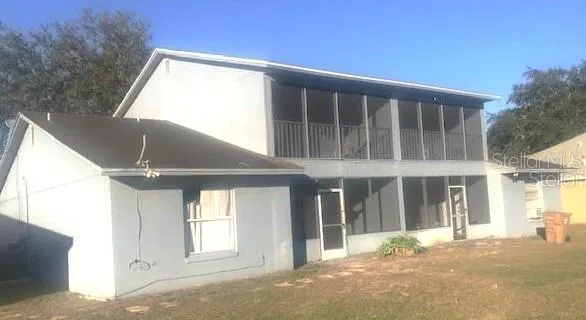a house view with a outdoor space