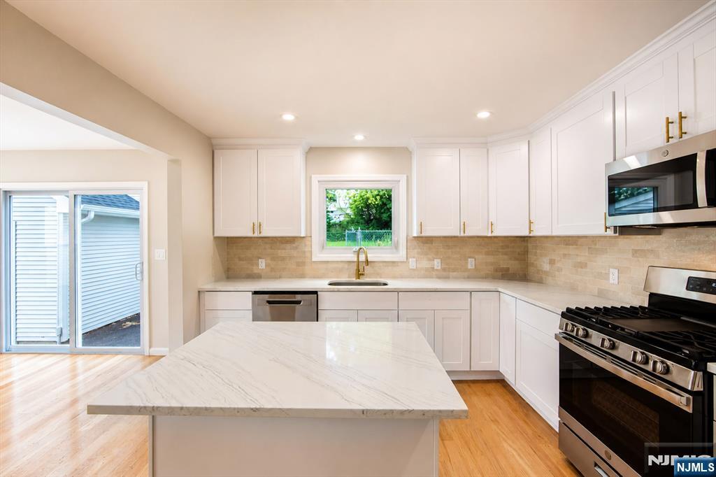 195 Van Winkle Street East Rutherford, NJ 07073 - Photo 12 of 47