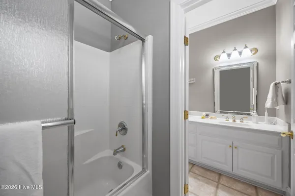 $449,900 | 2094 Autumn Drive, Kinston, NC 28501