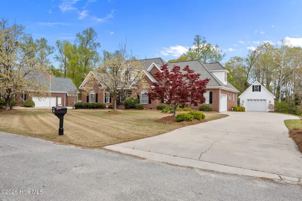 $449,900 | 2094 Autumn Drive, Kinston, NC 28501