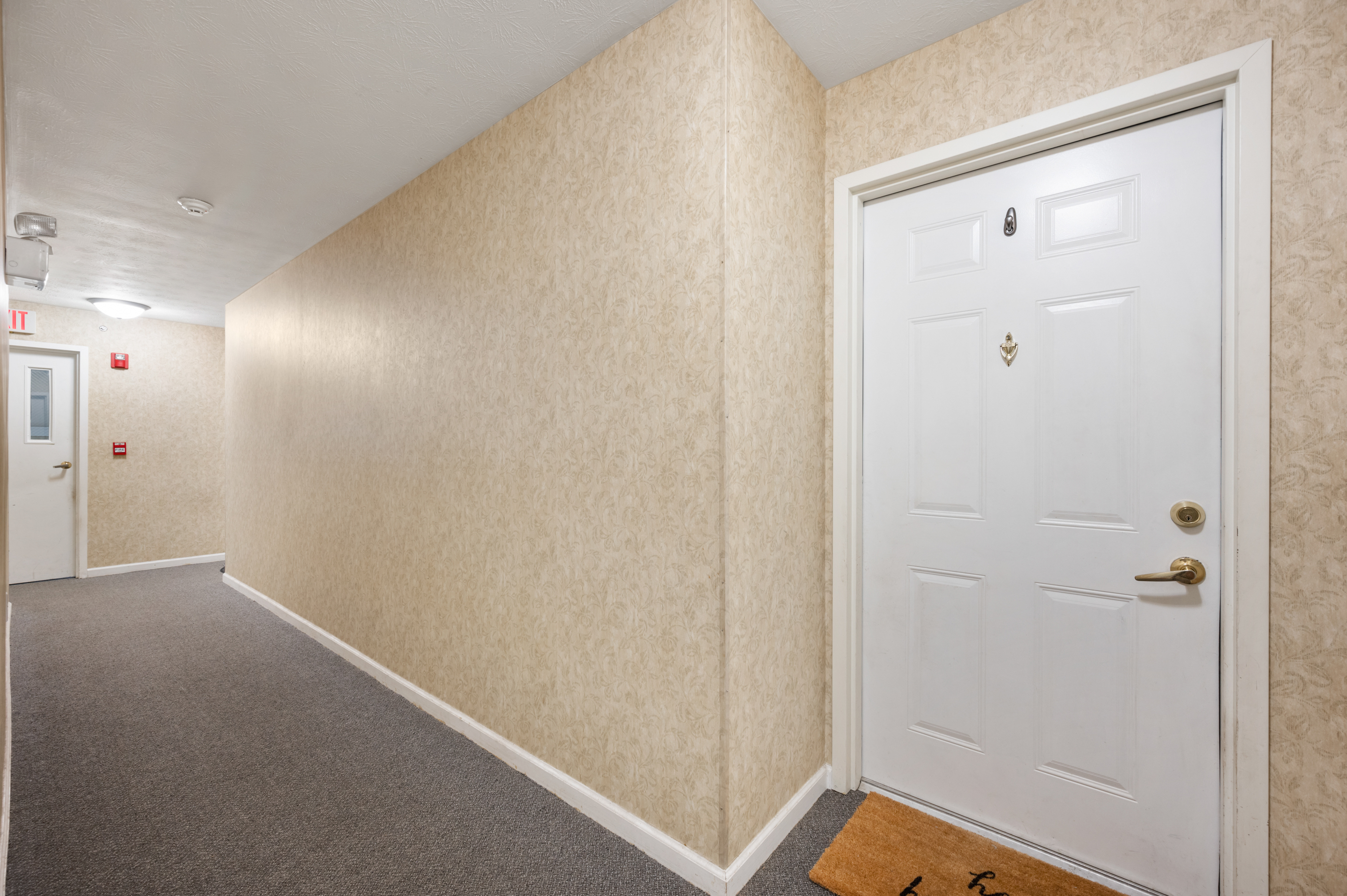 5011 Opal Ridge Lane, Unit 206 Indianapolis, IN 46237 - Photo 5 of 19