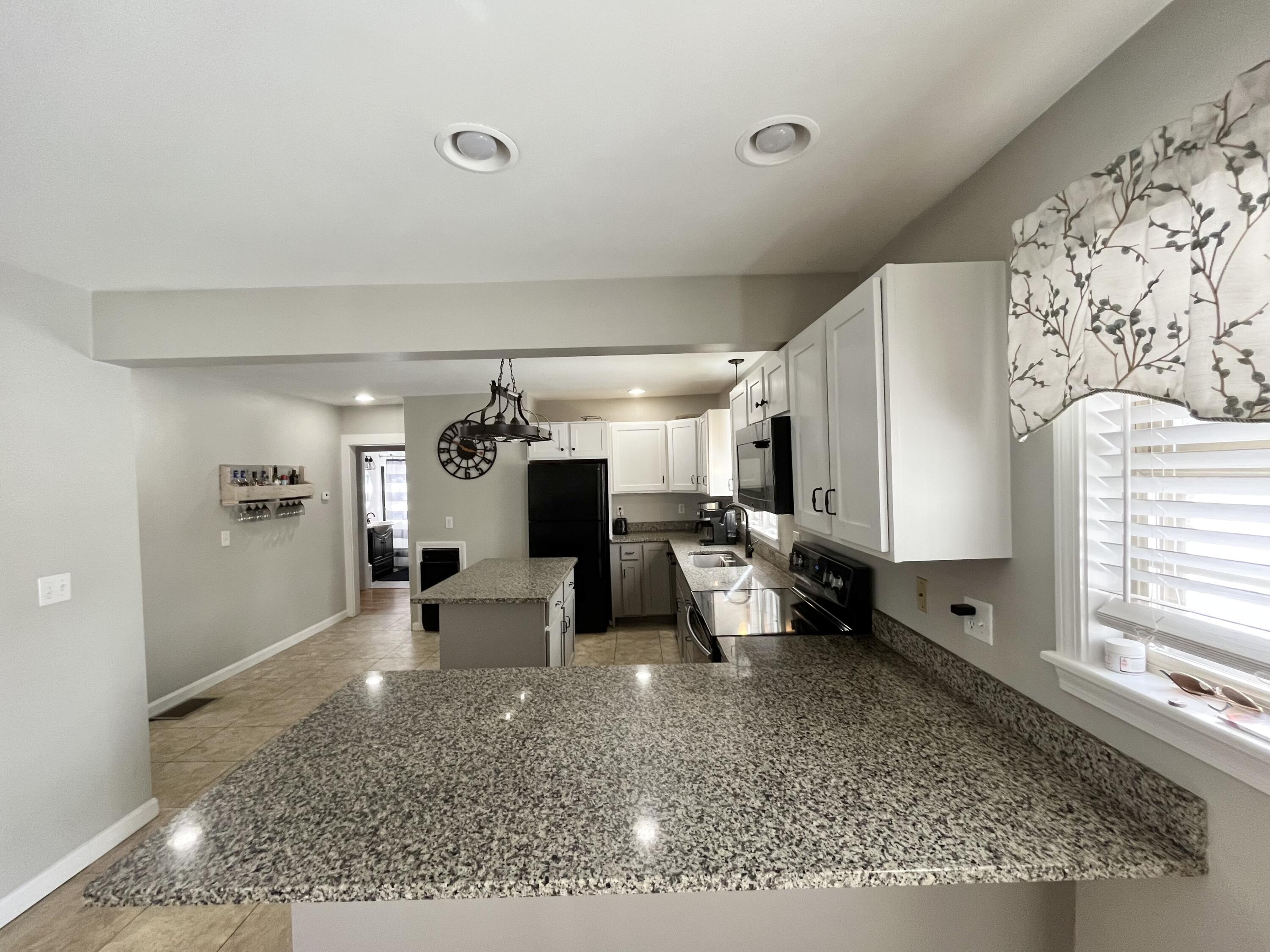124 Berwick Road Berwick, ME 03901 - Photo 10 of 38 Bkitchen.2a