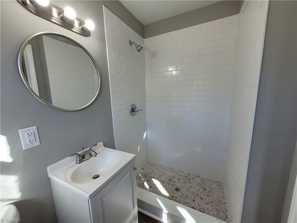 800 Dodson Mill Road, Unit 9 Pilot Mountain, NC 27041 - Photo 10 of 14