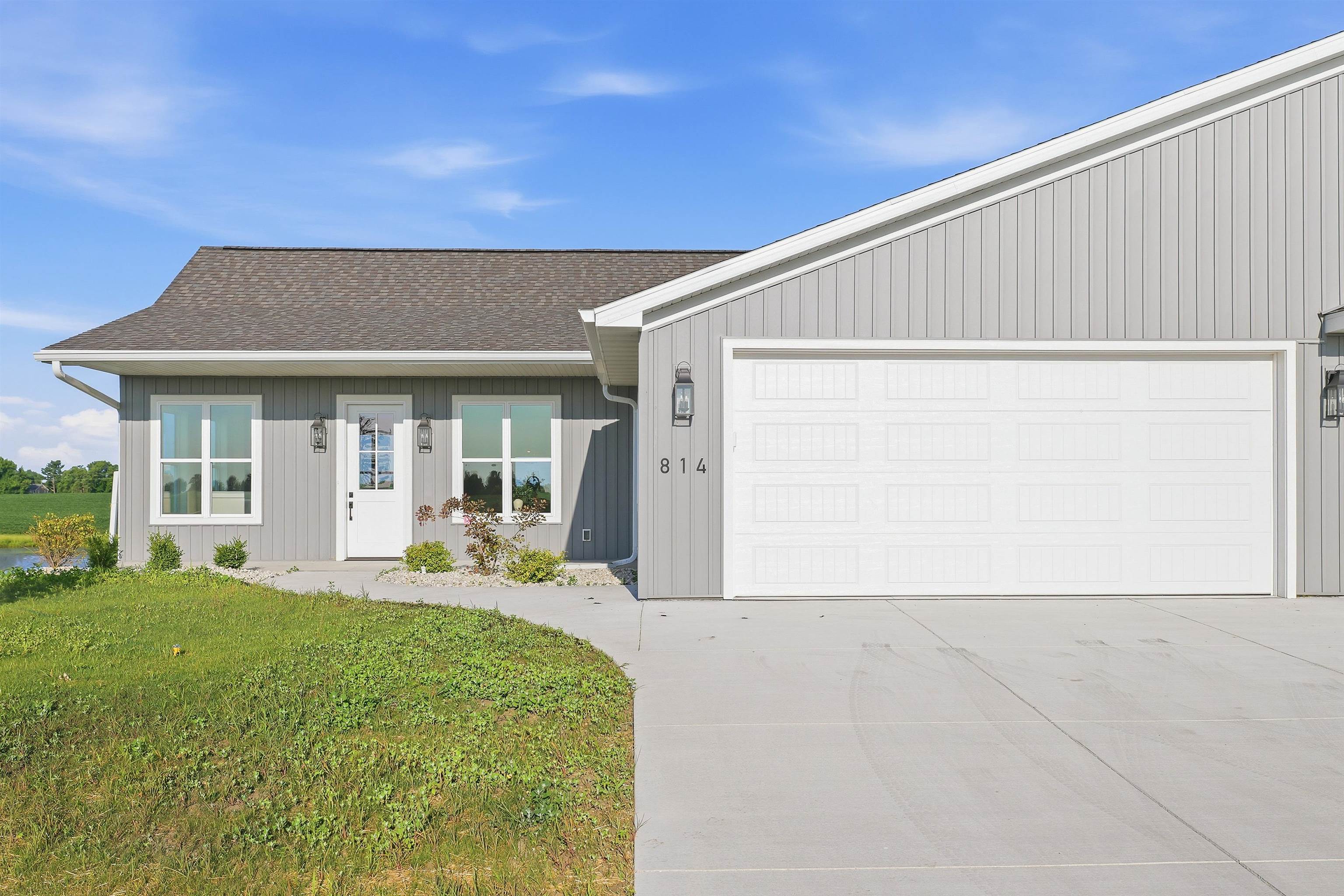 814 Lakeview Ripon, WI 54971 - Photo 1 of 43
