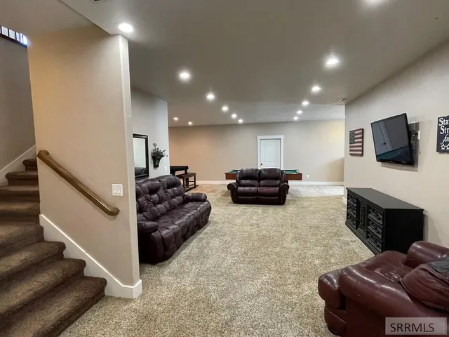 $1,000,000 | 431 Tressel Road, Blackfoot, ID 83221