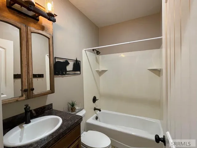 $1,000,000 | 431 Tressel Road, Blackfoot, ID 83221