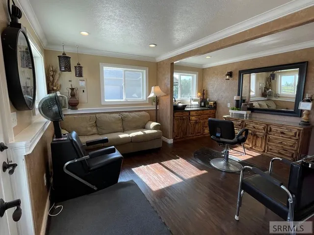 $1,000,000 | 431 Tressel Road, Blackfoot, ID 83221