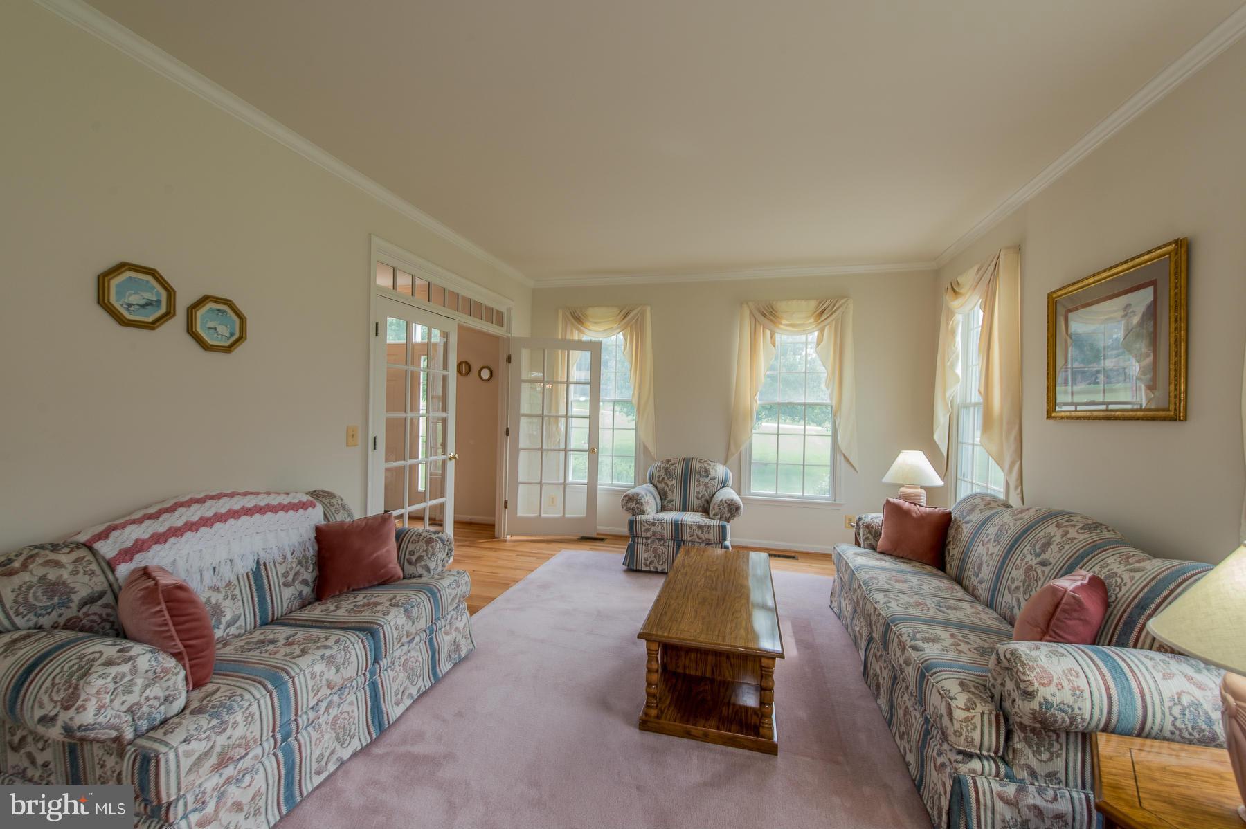3927 Sharp Road Glenwood, MD 21738 - Photo 7 of 30 Living Room