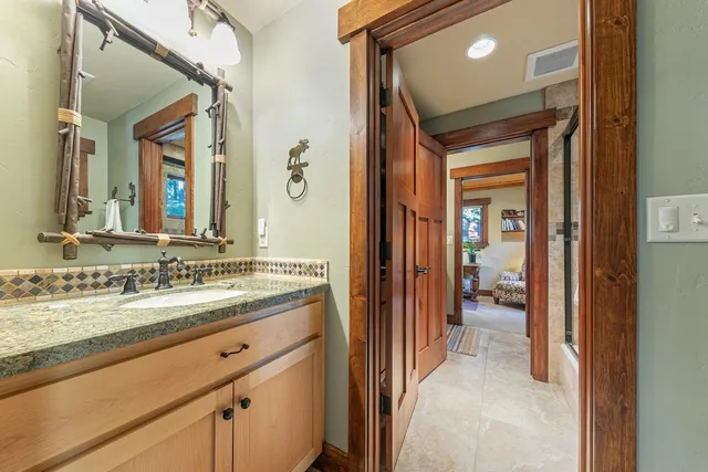 $1,485,000 | 11443 Sitzmark Way, Truckee, CA 96161