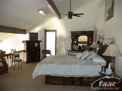 12560 Budd Road Burt, MI 48417 - Photo 6 of 12 20252528-5.JPG
