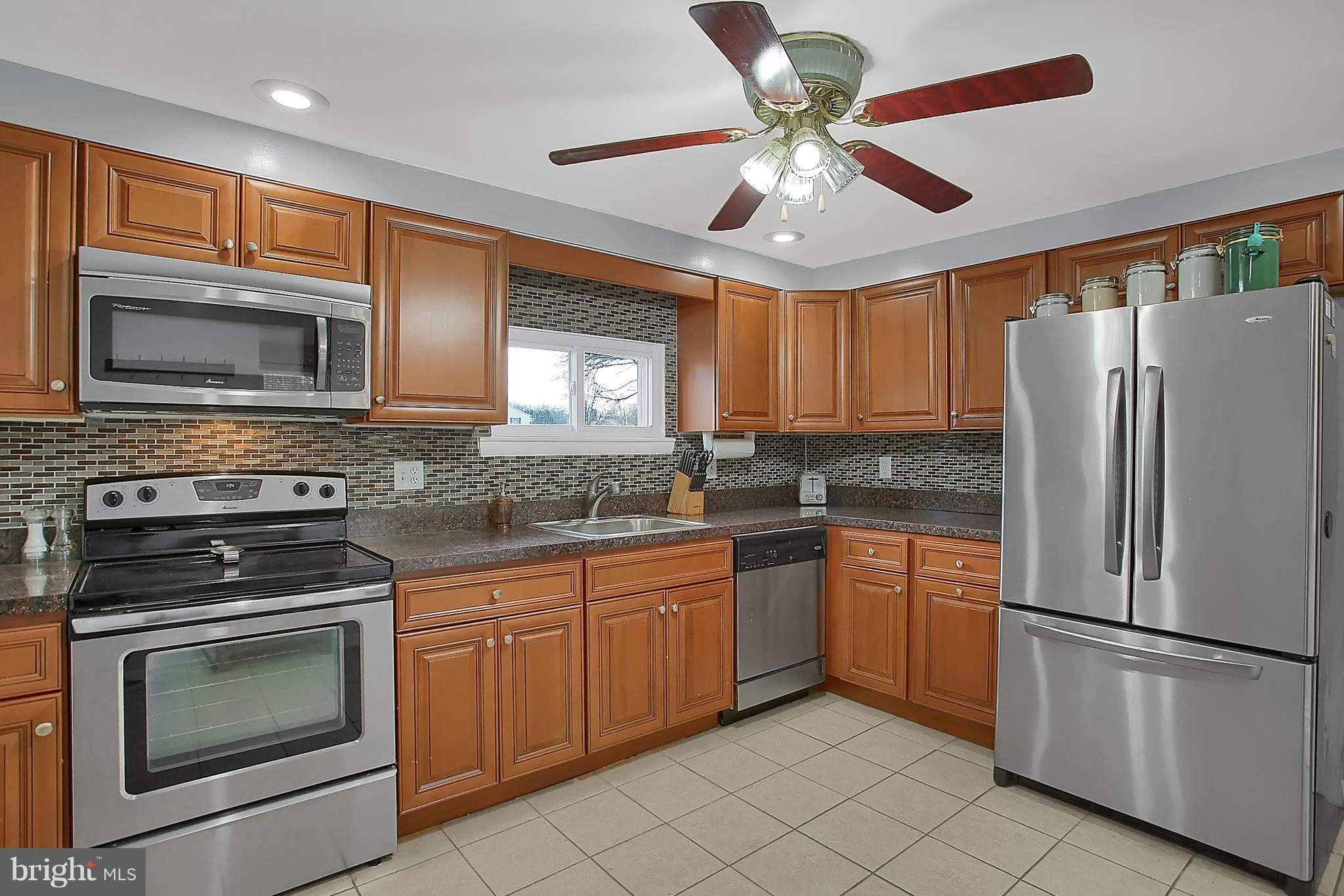 307 Salt Road Enola, PA 17025 - Photo 3 of 26 Gallery Image 3