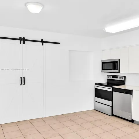 $2,700 | 3415 Southwest 15th Street, Unit 2, Miami, FL 33145