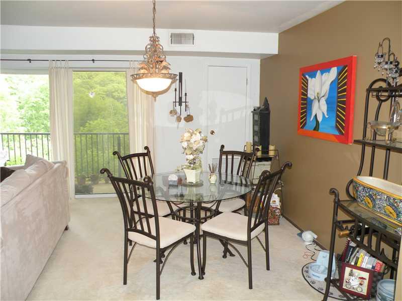 551 Sloop Road, Unit 62 Pittsburgh, PA 15237 - Photo 6 of 14 Dining Room.