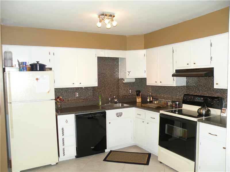 551 Sloop Road, Unit 62 Pittsburgh, PA 15237 - Photo 8 of 14 Kitchen.