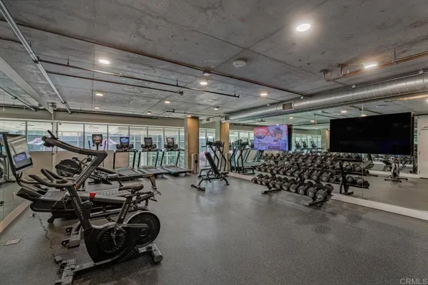 $4,999 | 5750 Hollywood Boulevard, Unit 232, Los Angeles, CA 90028