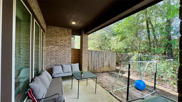 $3,100 | 27 Jonquil Place, Tomball, TX 77375