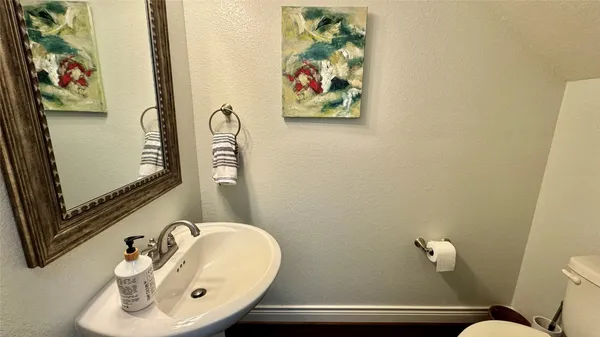 $3,100 | 27 Jonquil Place, Tomball, TX 77375